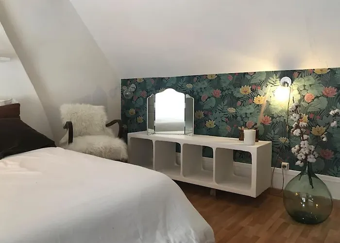 Maisonnette Le Long Du Loing