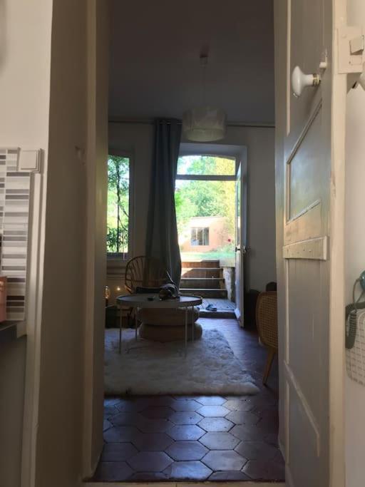 Maisonnette Le Long Du Loing